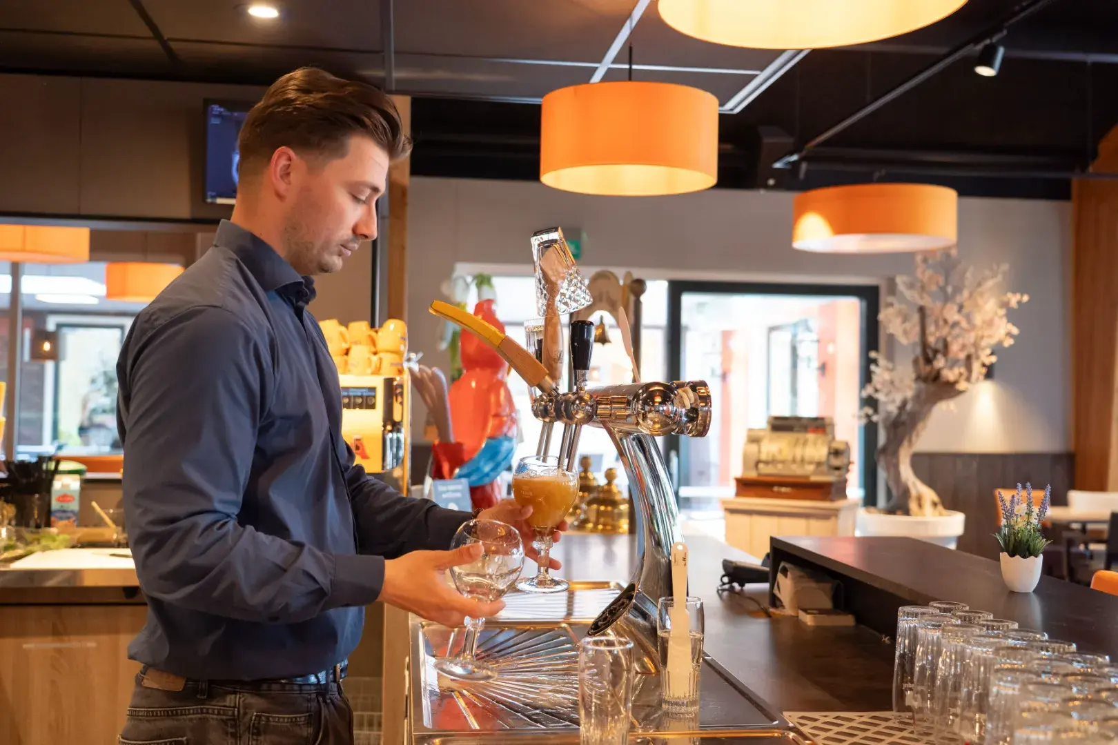 Bediening bij Plaza de Vogel